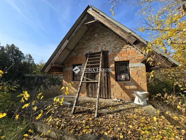 Eladó telek Szabadbattyán 1000 nm