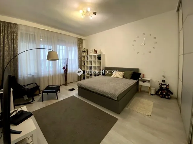 Eladó lakás Budapest VI. kerület, Nagykörúton belüli terület 97 nm