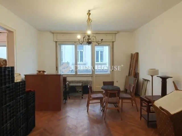 Eladó lakás Budapest VI. kerület, Nagykörúton belüli terület 110 nm