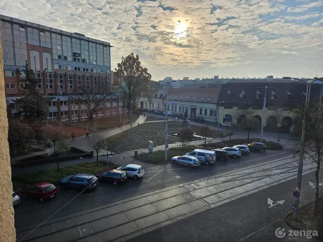 Kiadó lakás Debrecen, Kálvin tér 80 nm