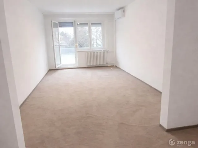 Eladó lakás Székesfehérvár, Belváros, Pilinszky János téren  54 nm