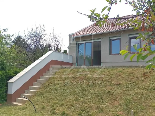 Eladó lakás Pécs 107 nm