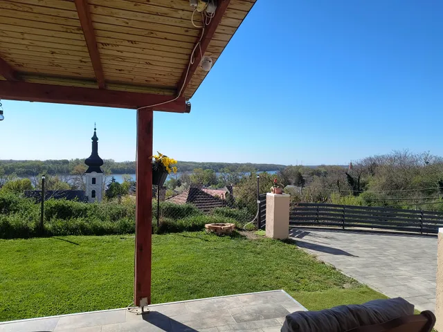 Eladó ház Százhalombatta, Óváros 212 nm