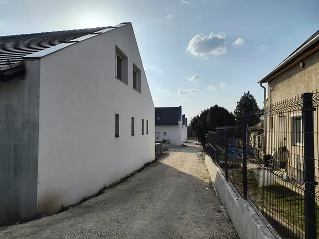 Eladó ház Székesfehérvár, Öreghegy, Fiskális út 190 nm