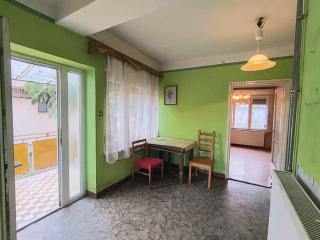 Eladó ház Dunavecse, Tövis utca 75 nm