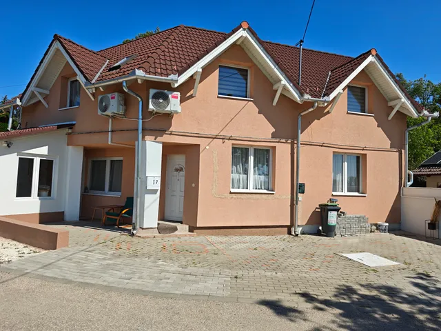 Eladó ház Százhalombatta, Óváros 126 nm