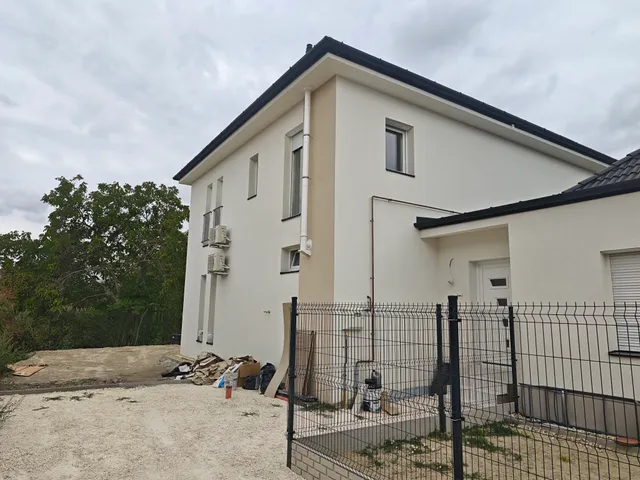 Eladó ház Százhalombatta, Dunafüred 100 nm