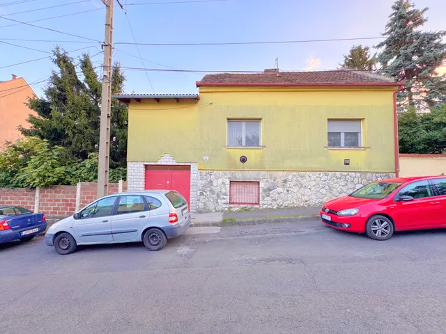 Eladó ház Pécs, Balokány 150 nm