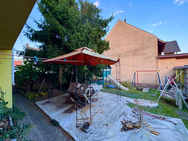 Eladó ház Pécs, Balokány 150 nm