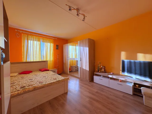 Eladó lakás Pécs, Kertváros 39 nm