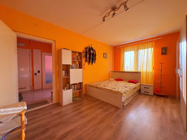 Eladó lakás Pécs, Kertváros 39 nm