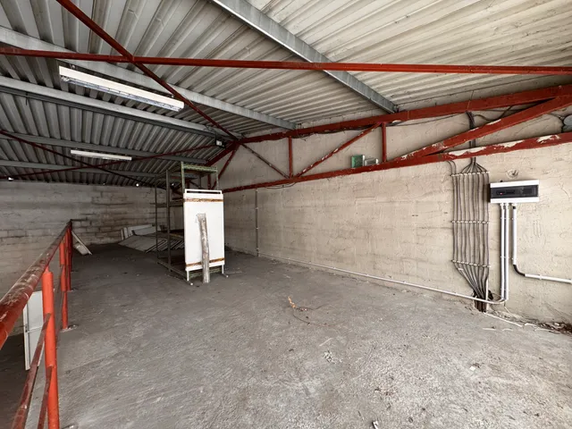 Kiadó kereskedelmi és ipari ingatlan Pécs, Belváros, Légszeszgyár utca 19 117 nm