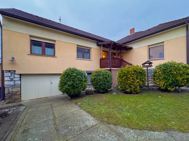 Eladó ház Bonyhád 150 nm