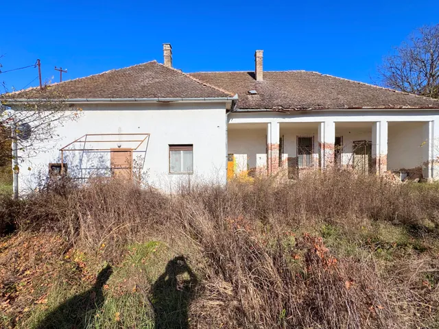Eladó ház Mórágy 179 nm
