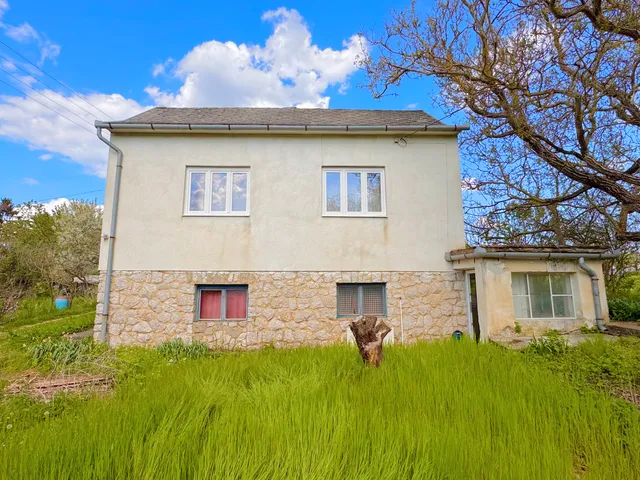 Eladó ház Pécs 130 nm