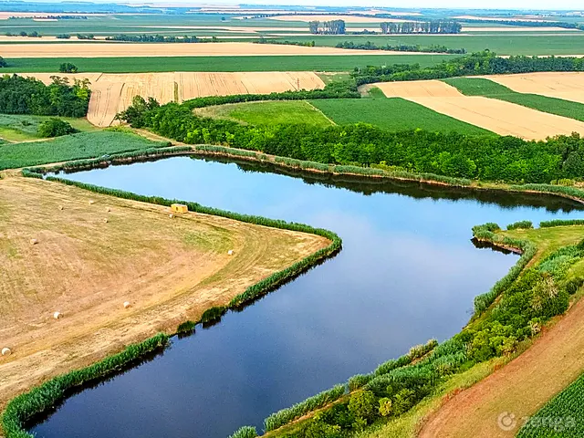 Eladó telek Lajoskomárom 47524 nm