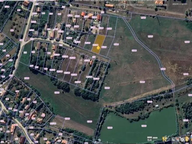 Eladó telek Tiszaug 930 nm