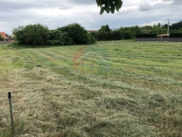 Eladó telek Nagycenk 675 nm