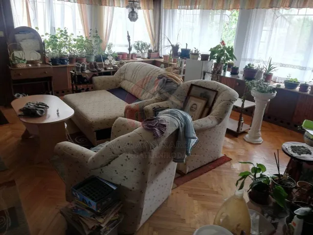 Eladó ház Sarród 200 nm