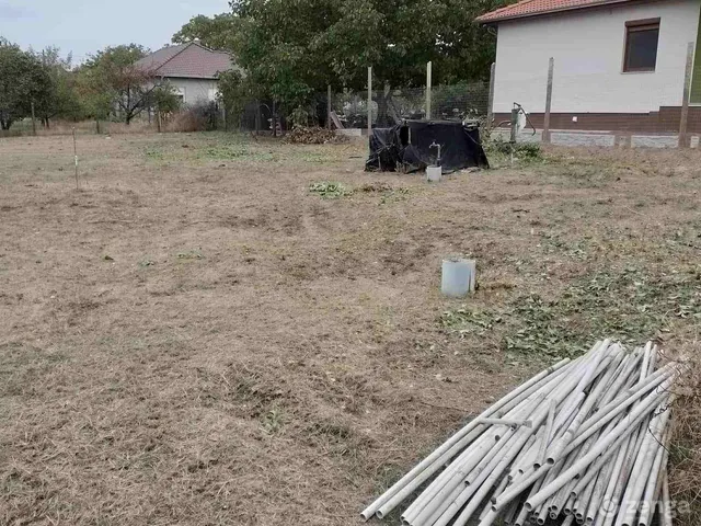 Eladó telek Kecskemét, Halasi úti kiskertek 716 nm
