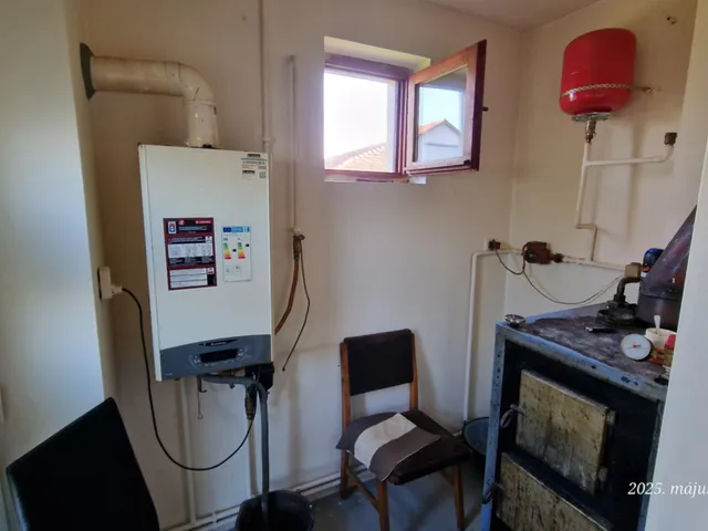 Eladó ház Szarvas, Semmelweis 111 nm