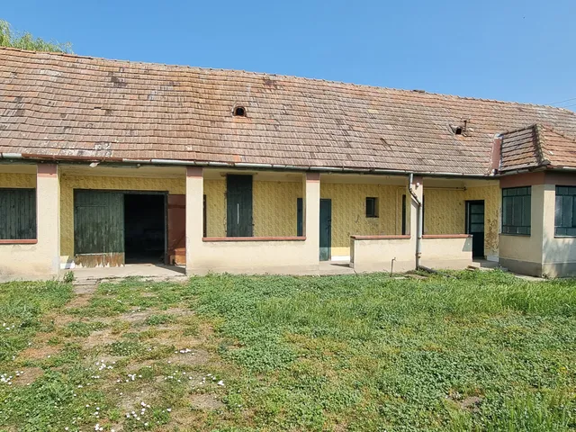 Eladó telek Ráckeresztúr 1230 nm
