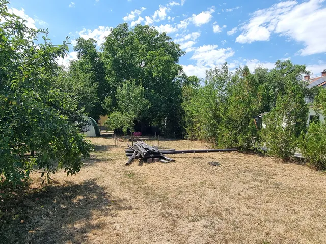 Eladó telek Érd, Újtelep 1540 nm