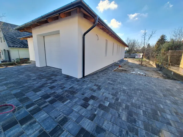 Eladó ház Érd, Dombosváros 128 nm