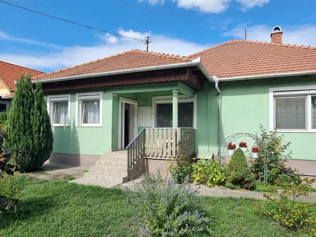 Kiadó ház Érd, Ófalu 58 nm
