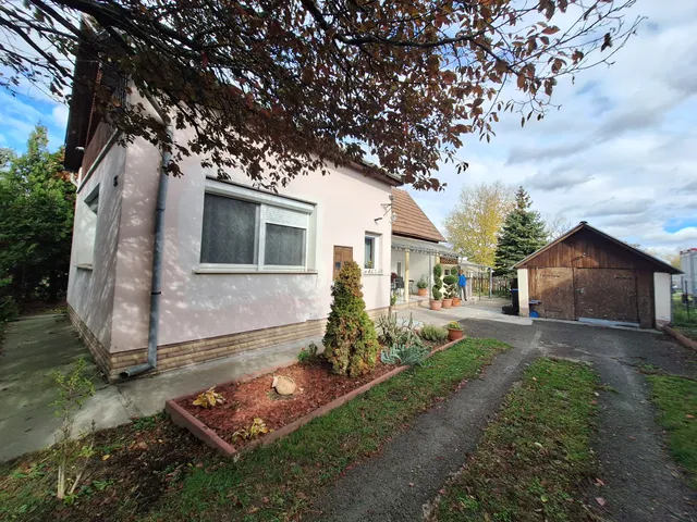 Eladó ház Érd, Újfalu 80 nm