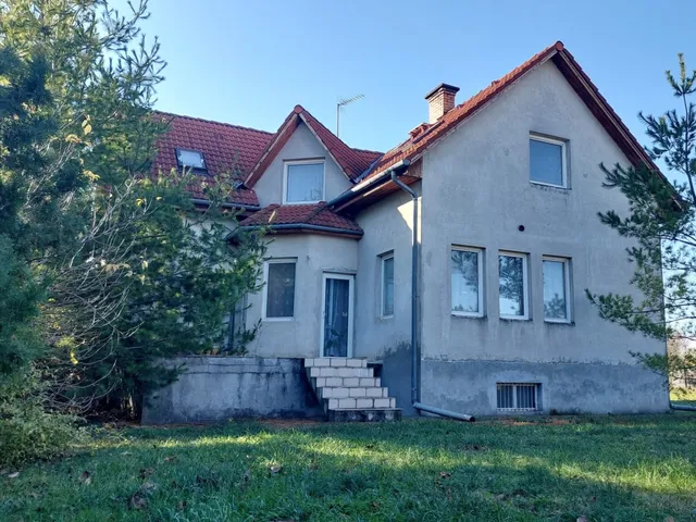 Eladó ház Érd, Újtelep 308 nm