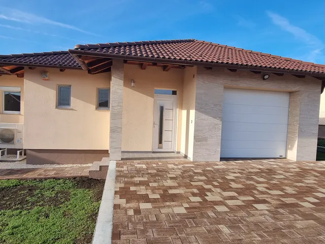 Eladó ház Érd, Fenyves-Parkváros 143 nm