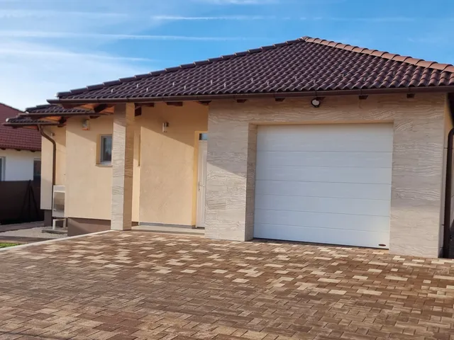 Eladó ház Érd, Fenyves-Parkváros 143 nm