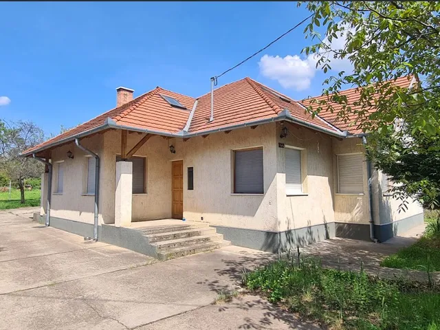 Eladó ház Érd, Tusculanum, Tárnoki 210 nm