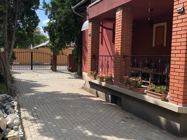 Eladó ház Érd, Újfalu 180 nm