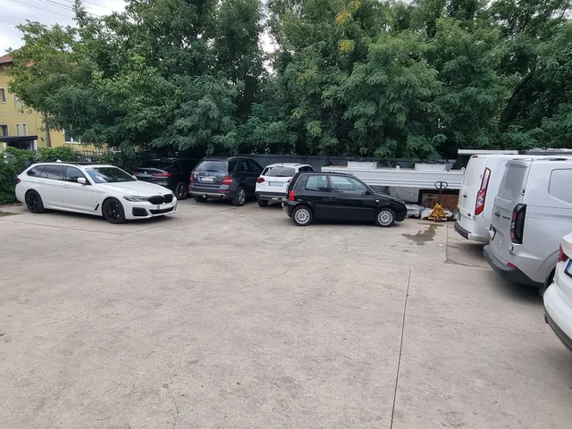 Eladó kereskedelmi és ipari ingatlan Érd, Tisztviselőtelep 493 nm