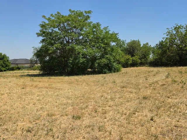 Eladó telek Érd, Újfalu 831 nm