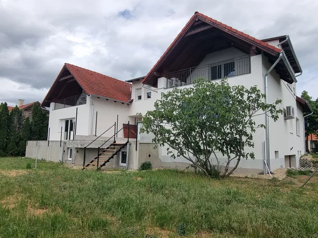 Kiadó lakás Telki 116 nm