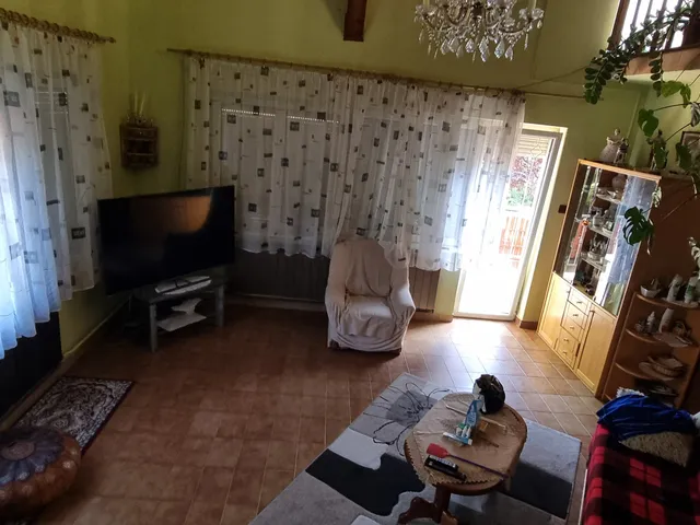 Eladó ház Érd, Istvántelep 360 nm