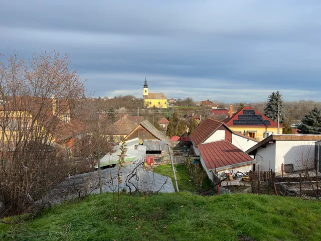 Eladó ház Dunaújváros, Óváros 60 nm