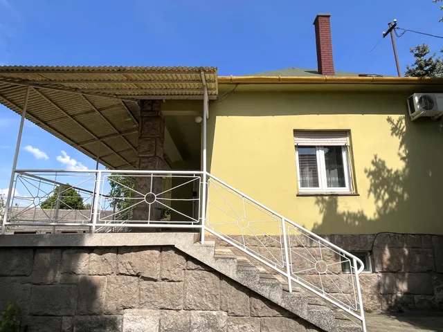 Eladó ház Dunavecse 82 nm