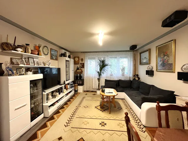 Eladó lakás Dunaújváros, Belváros 49 nm