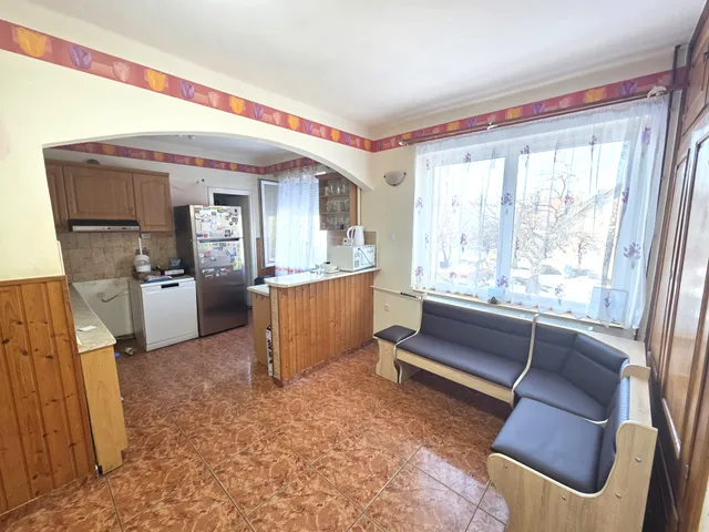 Eladó ház Dad, Badacsonyi út 163 nm