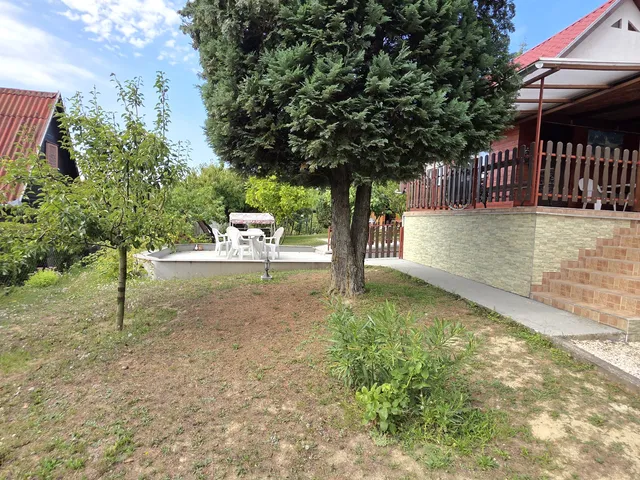 Eladó üdülő és hétvégi ház Tatabánya, Turuloldal, Panoráma út 42 nm