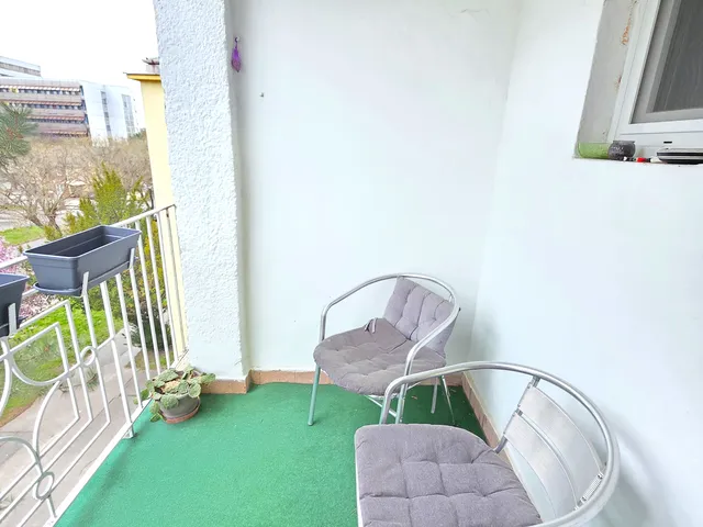 Eladó lakás Dunaújváros, Belváros, Gagarin Tér 52 nm