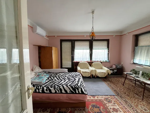 Eladó ház Bölcske 147 nm