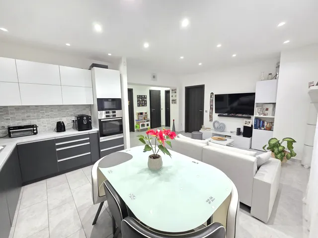 Eladó ház Tatabánya, Erőmű lakótelep, Verseny utca 69 nm