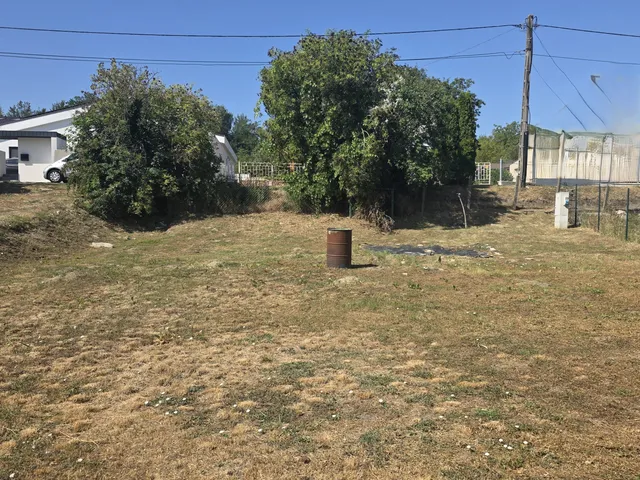 Eladó telek Kisapostag 800 nm