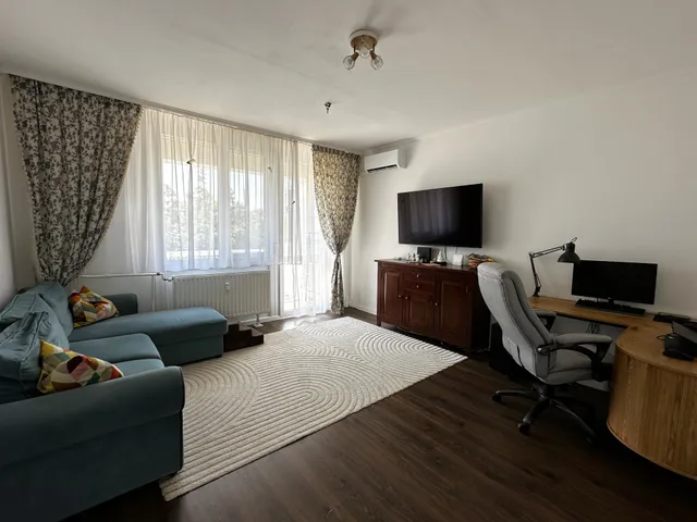 Eladó lakás Dunaújváros, Béke városrész 62 nm