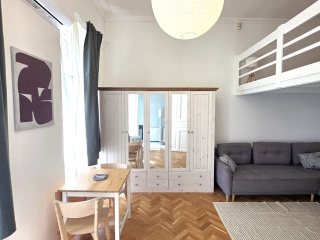 Eladó lakás Budapest VII. kerület, Külső-Erzsébetváros, Peterdy utca 30 nm